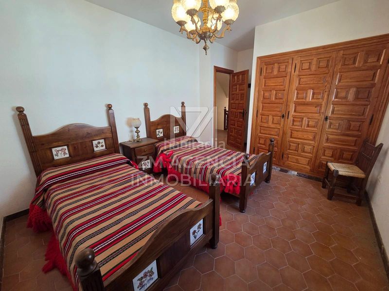 Foto aa6d323f-d7b9-4b9c-a7b9-5f4e43c7381a. Masia amb calefacció a Morella