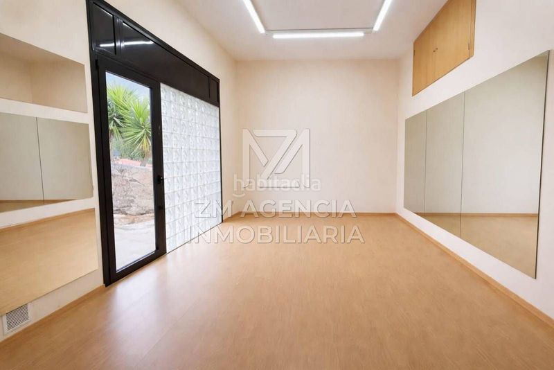 Foto d208d674-08e6-411c-9ceb-dc092830cceb. Masia a Jana (la)