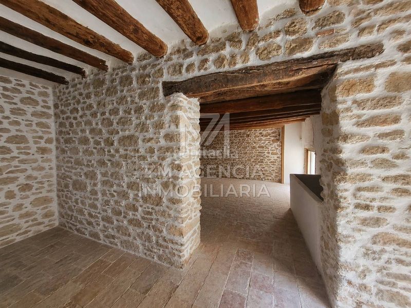 Foto 3ab5bf5f-5bde-451d-9d15-248e09c58810. Masia a Jana (la)