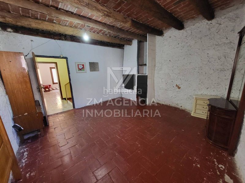 Foto 98d914dd-d0aa-4960-887c-f3fca2b17876. Masia a Canet lo Roig