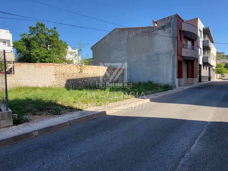 Foto 07ff18f3-32cc-4252-b402-279b24a71b9e. Terreny residencial a Rossell