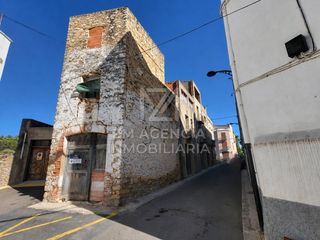 Masia  Santa barbara. Casa para reformar o derribar en venta en la jana