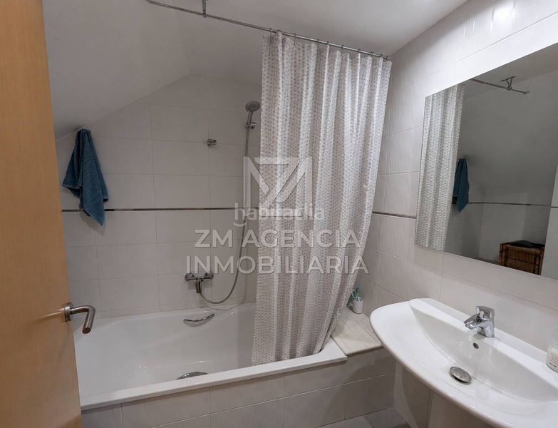 Foto 59061056-175d-4707-81b9-c0b27a1a013b. Dúplex  con amplia terraza a la venta en Ulldecona