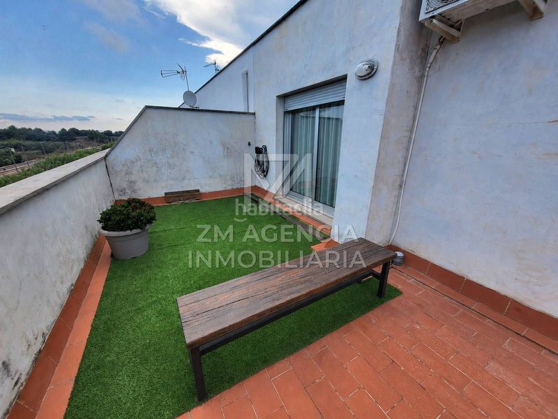 Foto 75d9543e-ebe0-4a2f-aef0-10f8b56b47cd. Dúplex  con amplia terraza a la venta en Ulldecona
