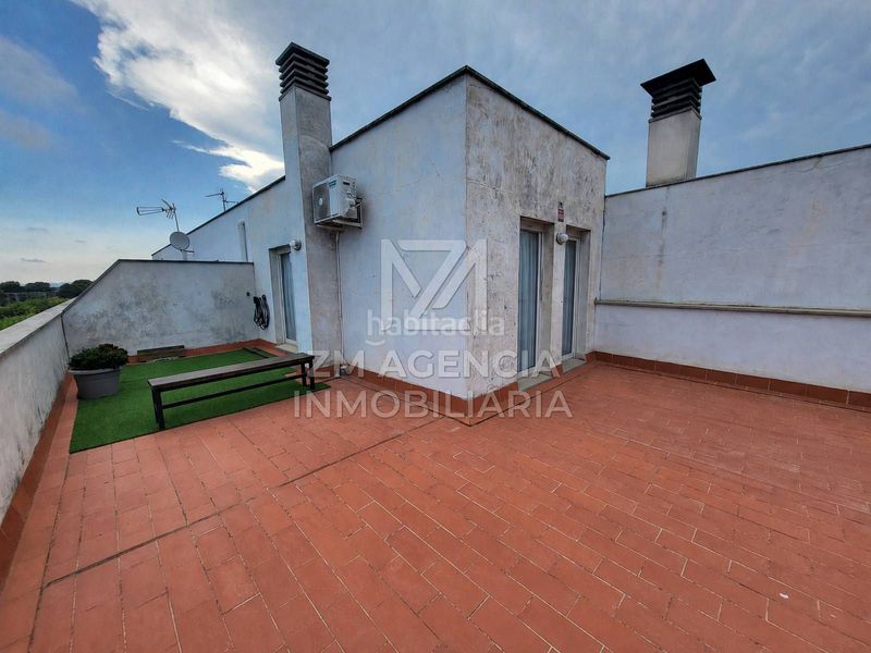 Foto d4fe98fb-38b6-43dc-ae8b-5202ad279559. Dúplex  con amplia terraza a la venta en Ulldecona
