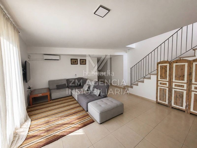 Foto df31d132-fb80-4b65-914b-934c65ba788c. Dúplex  con amplia terraza a la venta en Ulldecona