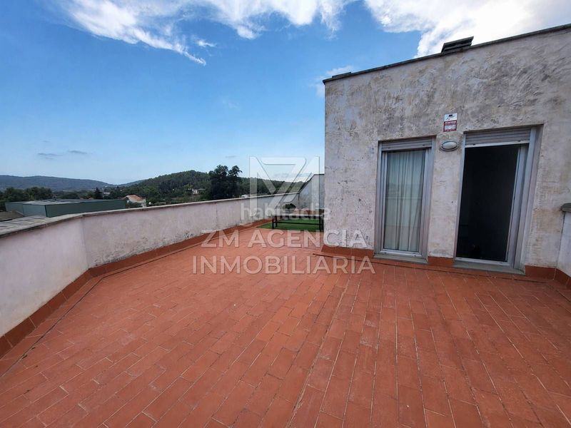 Foto e6e5c215-1d52-4f18-a544-3af43a6a5db9. Dúplex  con amplia terraza a la venta en Ulldecona
