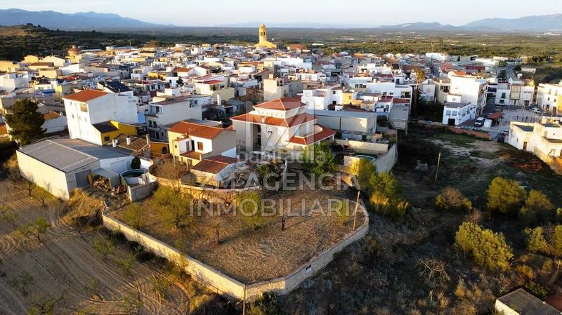 Foto d5121b5b-27db-45ee-bf31-495d2851cfe4. Residential plot in Traiguera