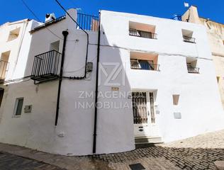 Masia a Chert / Xert. Acogedora casita de pueblo a la venta en chertxert