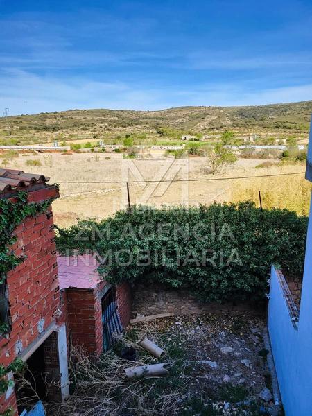 Foto db00639d-d7d7-42ac-ad73-ee2e65eb04bb. Masia a Catí