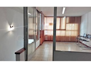 Oficina a Calle roquetes. Oficinas en venta