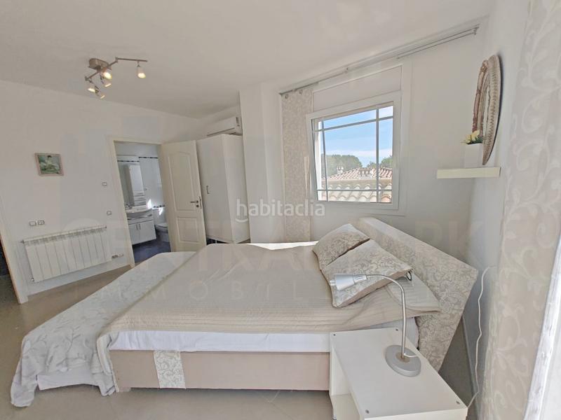 Foto c64153b3-c1c7-4f29-9b9c-f2029035219c. Casa en avenida casalot del espectacular chalet individual!! en Mont-roig del Camp