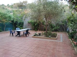 Location Rez-de-chaussée à Carrer joan fuster, 34 34. Planta baja en alquiler para todo el año!