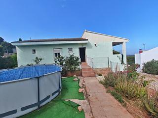 Maison à Carrer dels pugets. Chalet individual semireformado en castellvell del camp!!