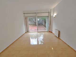 Location Rez-de-chaussée  Carrer joan fuster 15. Planta baja con gran jardín privado en la arrabassada  alquiler