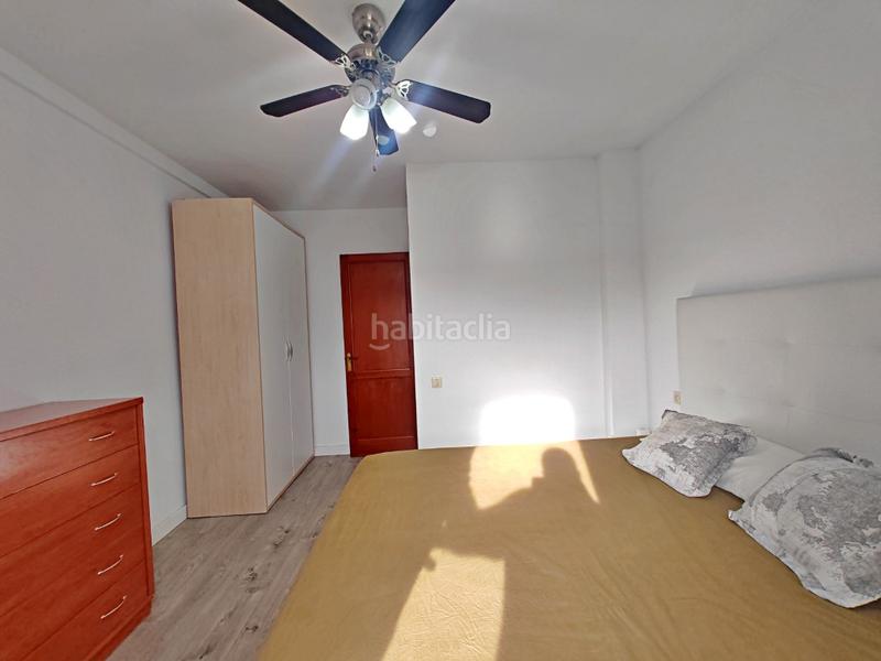 Foto ae4ebbdf-7a39-48f6-abd8-f2a253570a9b. Casa a schiera con piscina in Centre Torredembarra