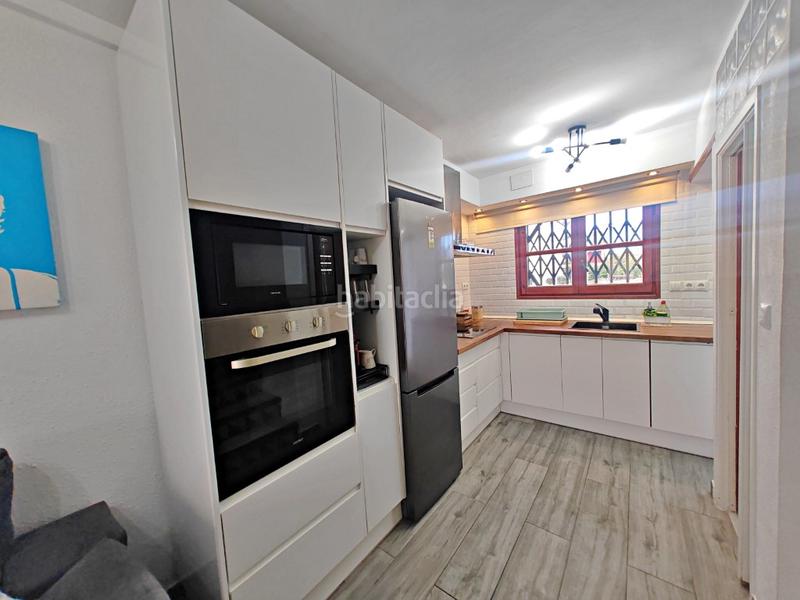 Foto b50a3692-ac10-47d2-8dc6-321b8dfe0926. Casa a schiera con piscina in Centre Torredembarra