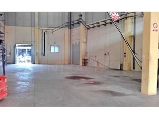 Industrial building  Calle de miquel batllori i munné s/n. Nave industrial en polígono la creu