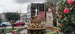 Edifici a Rúa do porto 40. Venta edificio sin terminar en camariñas