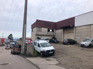 Location Bâtiment à usage industriel à Poligono industrial do rebullon 52. Alquiler de nave 450 m2.