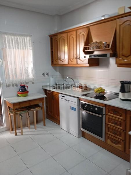 Foto 0811105d-b0a6-4d17-a55a-636188cdf6e3. House with heating in Zona Hospital Linares