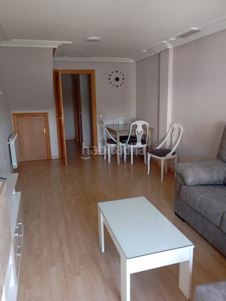 Foto 2f731684-cc7a-4a0a-87b5-764e88478c3d. Location duplex avec chauffage dans Centro ciudad Linares