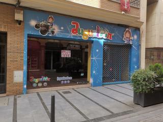 Lloguer Local Comercial a N/a 8. Local junto pasaje del comercio