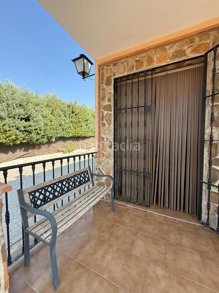 Foto 79c506ff-64be-46b1-8d08-5fd8c683b74a. Casa chalet no hipotecable en ctra de solana en Almendralejo