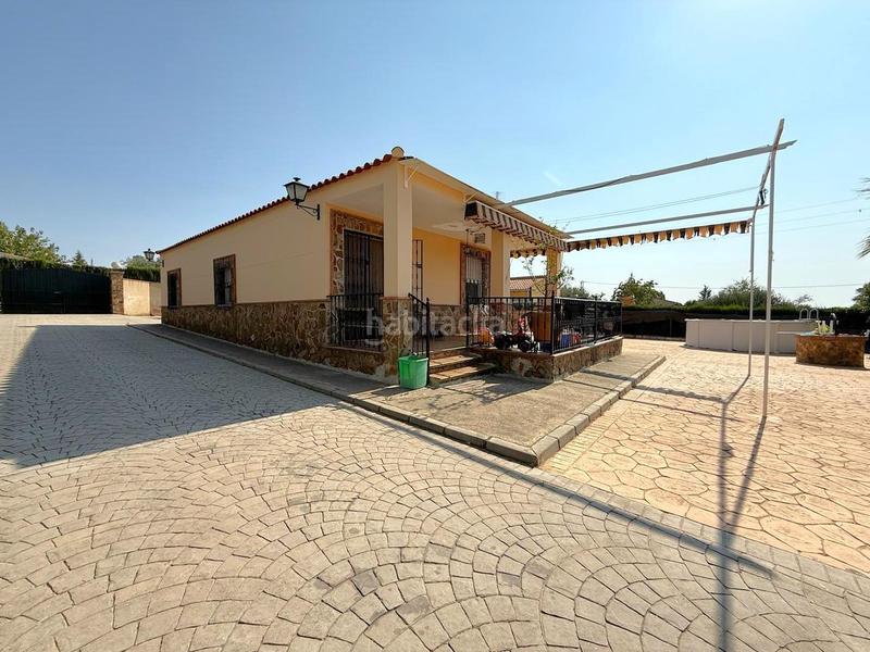Foto c2226975-1605-46ab-bb73-162e287abaed. Casa chalet no hipotecable en ctra de solana en Almendralejo