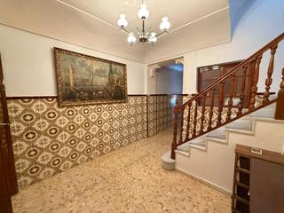 Haus in Almendralejo. Casa con dos plantas, vistahermosa