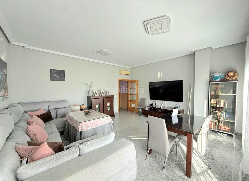 Foto 435ab7a8-26ce-444d-8fee-5c5704627228. Casa a Almendralejo