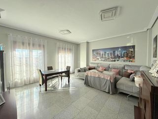 Haus in Almendralejo. Alto de casa en zona san jose