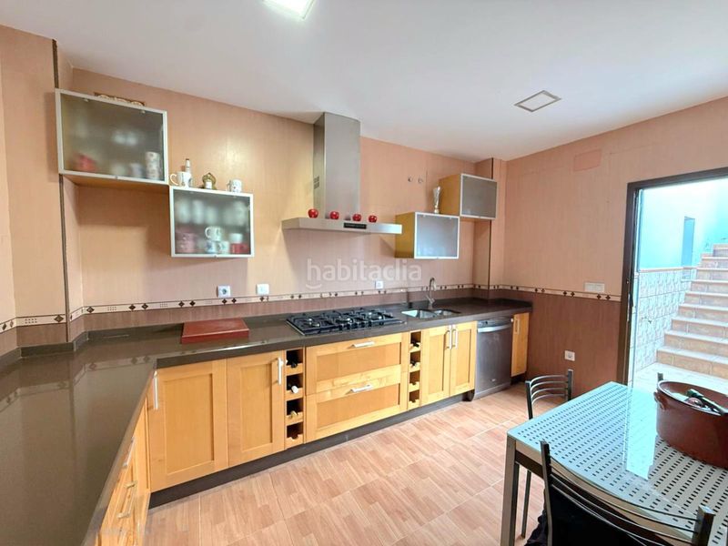 Foto c1828252-37b7-4c6b-b7a0-644f1a1bcbdf. Casa a Almendralejo