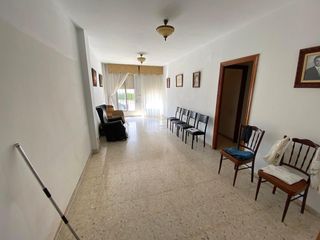 Planta baixa a Villafranca de los Barros. Piso con bajo con aparcamiento, las peñitas