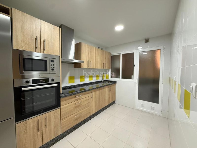 Foto bd0ca174-0000-40ff-8be5-1d775dfc2238. Planta baixa a Almendralejo