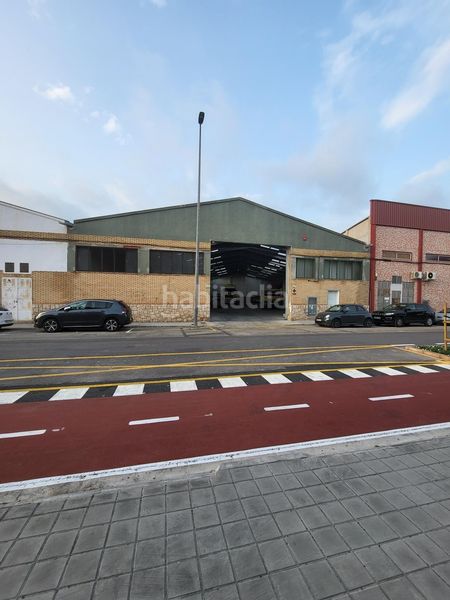 Foto 417d923b-c2f6-417e-ba88-f1a16cea8962. Nau industrial a Alaquàs