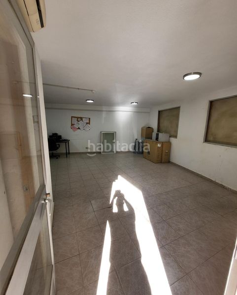 Foto d27781a0-6b09-4910-af93-e9a6f1af2b9e. Nau industrial a Alaquàs