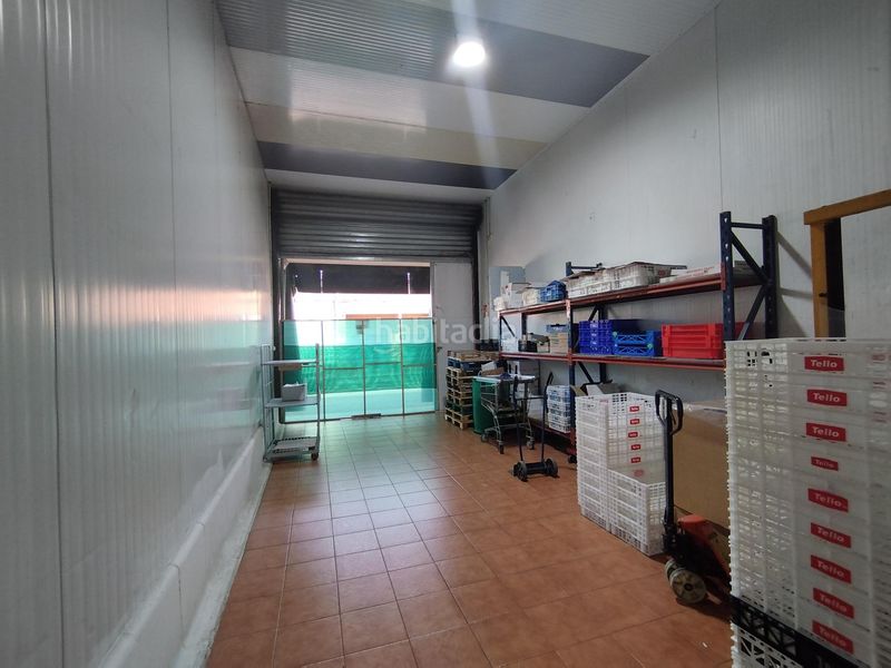 Foto a149c046-42e2-40da-bd15-1373fa84d88a. Nau industrial a Riba - roja de Túria