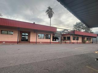 Rent Industrial building in La Conarda. Nave pobla vallbona 2763m2 2 muelles de carga