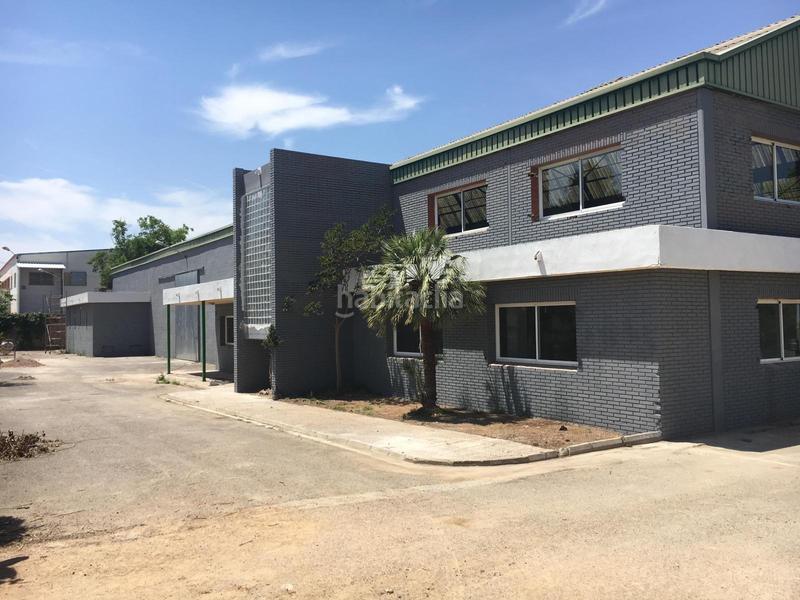 Foto 4de806af-ab62-4e99-9d71-fbb044aba5aa. Fabrikhalle in Segorbe