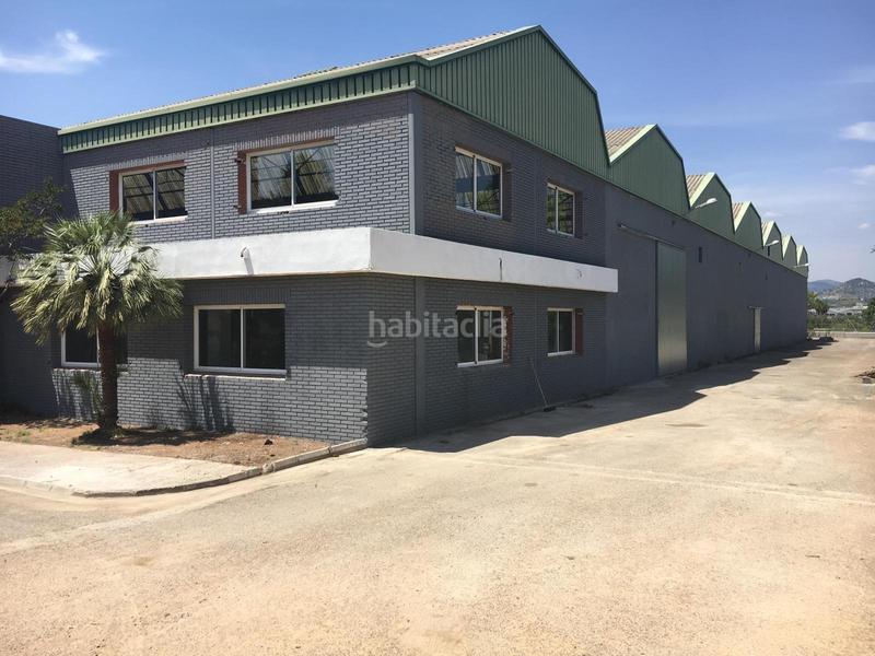 Foto 8e05b7dd-814e-4c5f-b710-3d46c2bc05af. Fabrikhalle in Segorbe