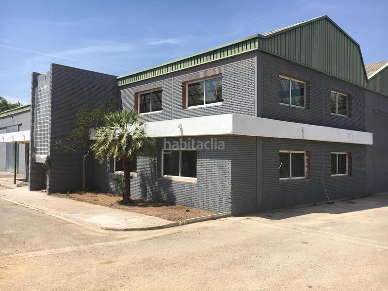 Foto a1024bbe-f34e-4c40-a7ba-7dedb2416cbe. Fabrikhalle in Segorbe