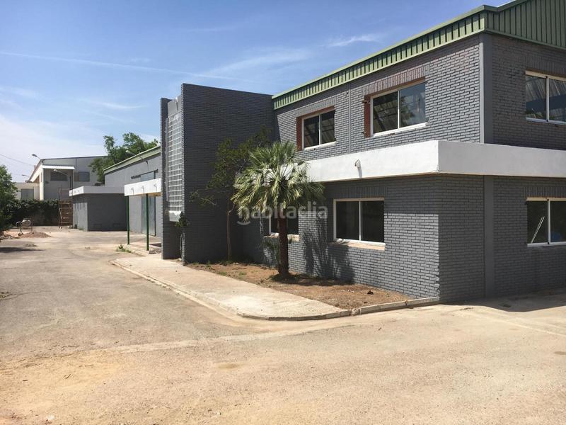 Foto daa1ea41-2ea7-419f-aad5-cebcd0afe56c. Fabrikhalle in Segorbe