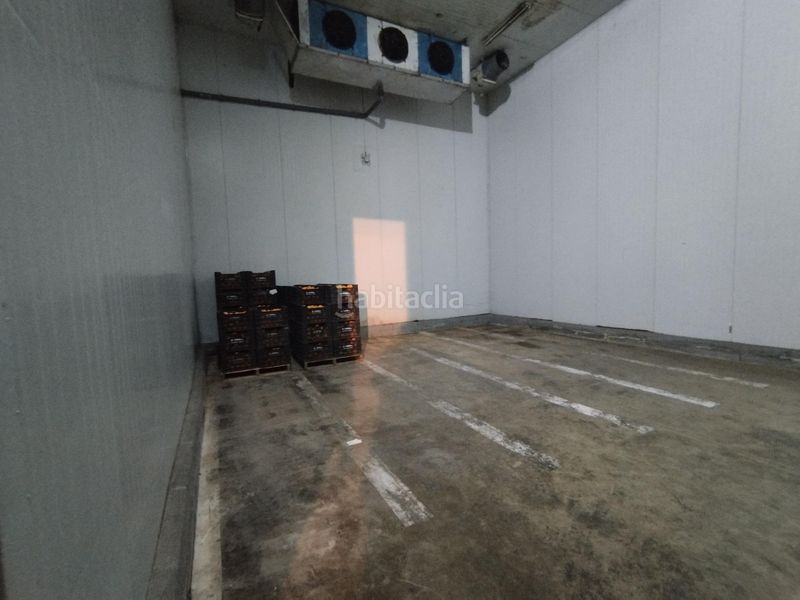 Foto d36c42cc-1659-44ee-be99-16da707aea3d. Nau industrial a Massamagrell