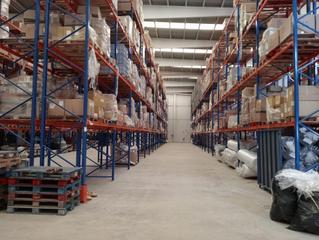 Miete Fabrikhalle in Riba - roja de Túria. Nave de 2750m2 con muelles