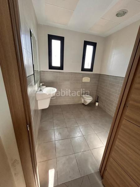 Foto a69fa604-2ec3-4670-aa31-d0075e50916d. Affitto ufficio in Centro Ciudad Paterna