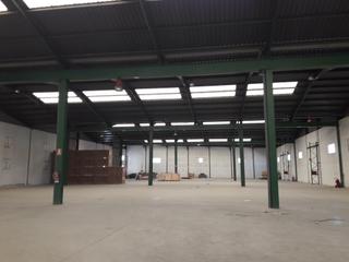 Lloguer Nau industrial a Silla. Nave de 3000m2 en silla muelle de carga