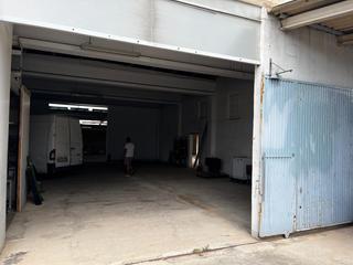 Lloguer Nau industrial a Centro. Nave de 1700 m2 en xirivella