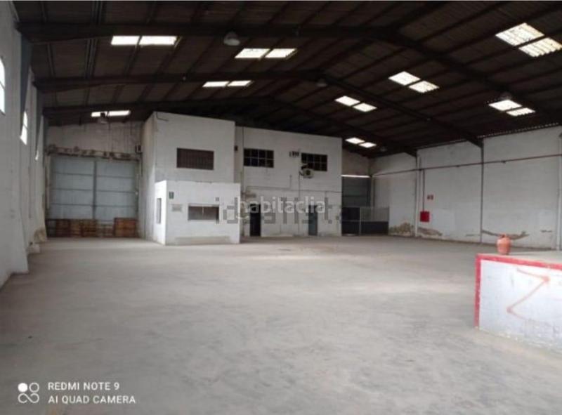 Foto 82844571-10a9-4f69-b75e-bd6df368af92. Lloguer nau industrial a Centro Xirivella