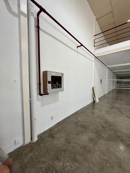 Foto 3624914d-b4fc-44ae-b711-4be4db526336. Miete fabrikhalle in Aldaia